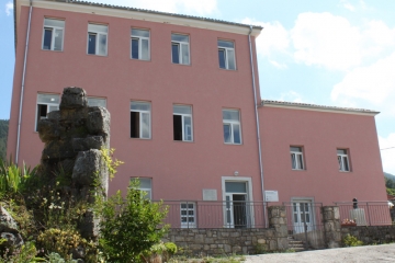 Science and education center Speleo House